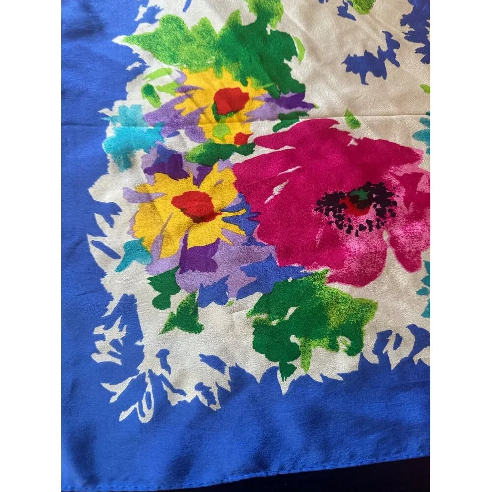 Liz Claiborne Scarf Blue Pink Floral‎ Print Square Silk Blend Vintage Neck Scarf